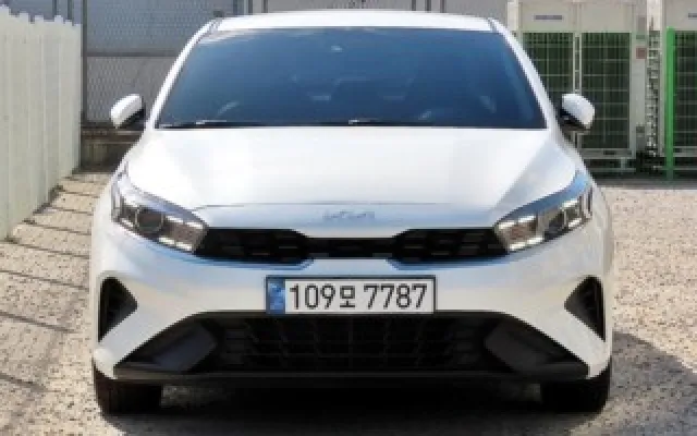 수원중고차가격시세표 더뉴 K3 2세대 1.6 가솔린 프레스티지 매물 사진 15 - 2023/10 61,839km