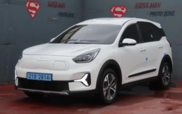 수원중고차가격시세표 니로 플러스 EV 어스 매물 사진 2 - 2023/07 148,278km